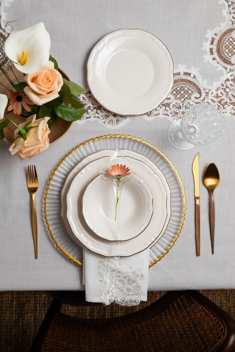Hermia Altın Yaldız Tiffany 24 Ytkm Juego de cena de porcelana de 24 piezas Hermia Altın Yaldız Tiffany 24 Ytkm Juego de cena de porcelana de 24 piezas